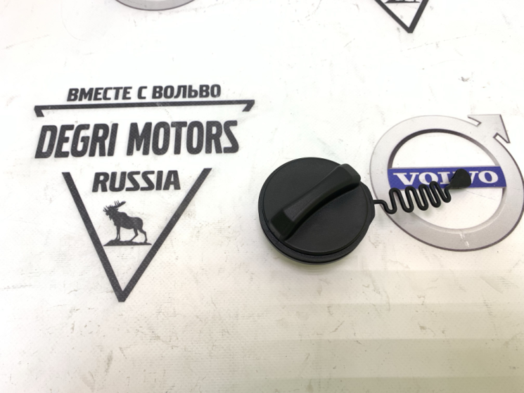 Крышка заливной горловины топливного бака Volvo C30, S40 II, V50 \\ VOLVO Original 30742325