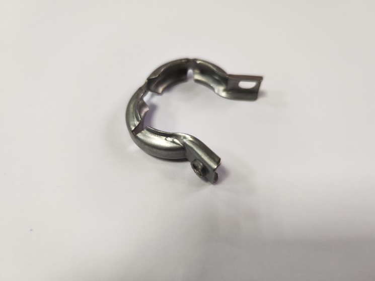 Зажим \\ VOLVO Original 30746554