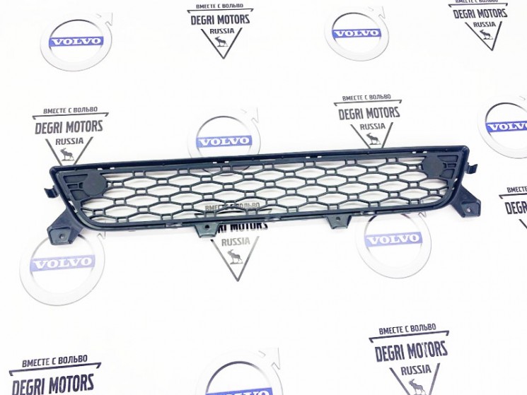 Решетка нижняя переднего бампера Вольво XC60 \\ SW Parts SW30763422