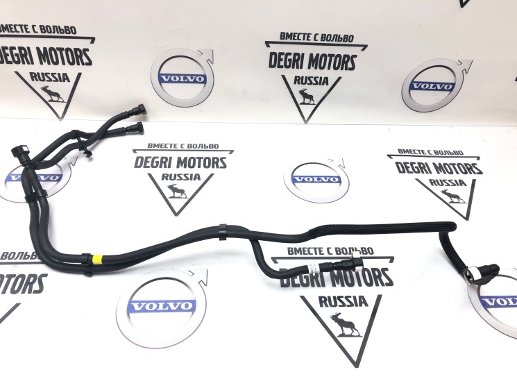 Трубка топливная Volvo C30, C70 II, S40 II, V50 \\ VOLVO Original 31305074