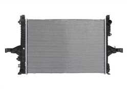 Радиатор охлаждения VOLVO S60, S80, V70, XC70 \\ КПП автомат, механика \\ TERMAL 575553H