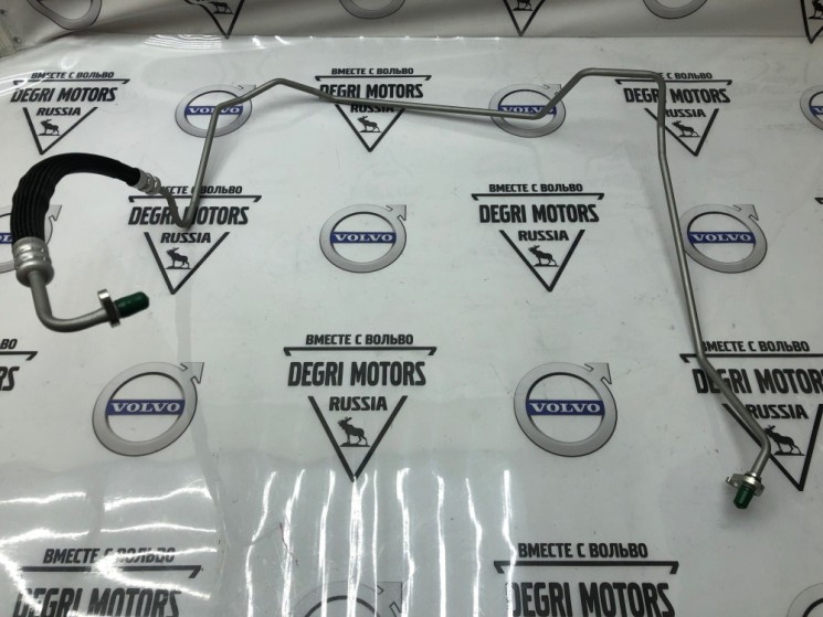 Шланг выского давления ГУР Вольво XC90 \\ VOLVO (Original) 30645993