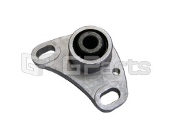 Кронштейн траверсы крепления двигателя правый Volvo S60, S80, XC70, XC90 \\ GParts VO8666204