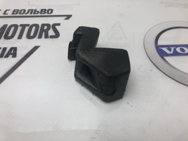 Заглушка слива прав \\ VOLVO Original 30799295