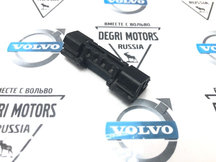 Держатель молдинга крыши Volvo S60, S80, V70 II, XC70 \\ VOLVO Original 8622906