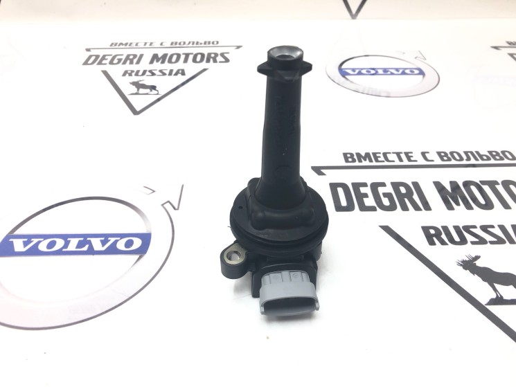 Катушка зажигания VOLVO C30 , C70, S40 II, S60 , S80, S80 II , V50, V70 II, V70 III \\ BOSCH 0 221 604 010