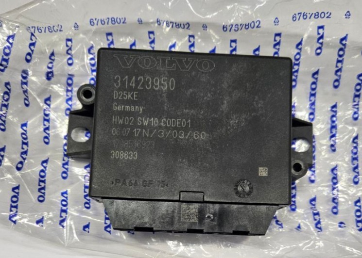 Блок управления системой помощи при парковке спереди и сзади VOLVO V40 cross country \\ VOLVO Original 31423950