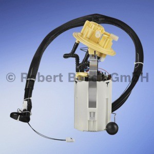 Комплект бензонасоса в баке VOLVO S60, S80, V70, XC70, XC90 \\ BOSCH 1 582 980 137