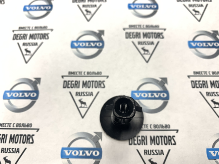 Клипса \\ VOLVO 31368242