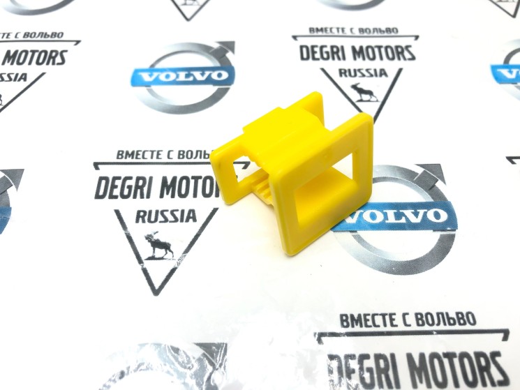 Клипса защиты топливопровода Вольво S60 II, S80 II, XC60, XC70 II \\ VOLVO Original 30640676