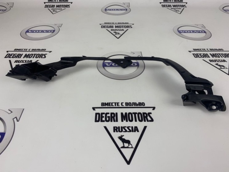 Кроншейн переднего бампера правый VOLVO XC90 II SWParts SW31383680