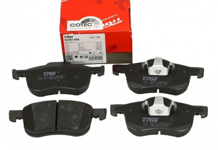 Тормозные колодки передние VOLVO S60, S80, V70 II, XC70 \\ TRW GDB1388