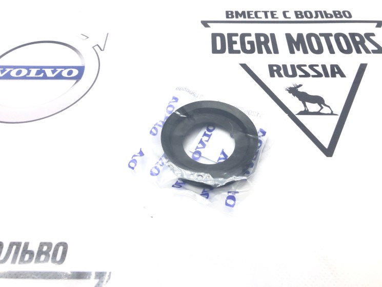Уплотнительное кольцо ступицы колеса VOLVO S60, S70, S80, V70 II \\ Volvo Original 30647015