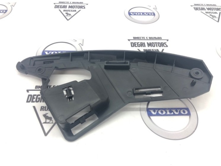 Кронштейн бампера переднего левый под фарой Volvo XC60 (-2017) \\ GParts VO30763433