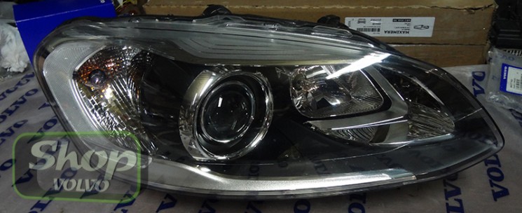 Фара активный ксенон правая VOLVO ХС60 \\ адаптивная \\ VOLVO (original) 31395897