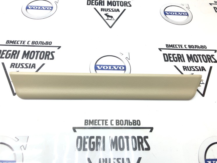 Молдинг порога передний левый Volvo S60 II, V60, S60CC, V60CC, S80 II, V70 III, XC70 II \\ VOLVO Original 39810365