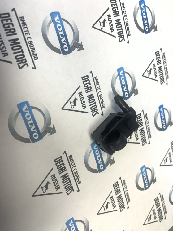 Форсунка омывателя стекла лобового левая и центральная \\ VOLVO Original 31378704