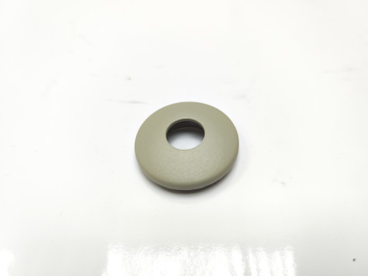 Зажим для ковриков салона XC90 II, XC60 II, S60 III \\ VOLVO Original 39833507