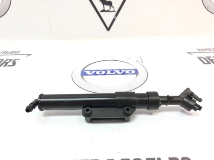 Форсунка омывателя фары левой Volvo Xc60 2008-2013 \\ SW-Parts SW31294406