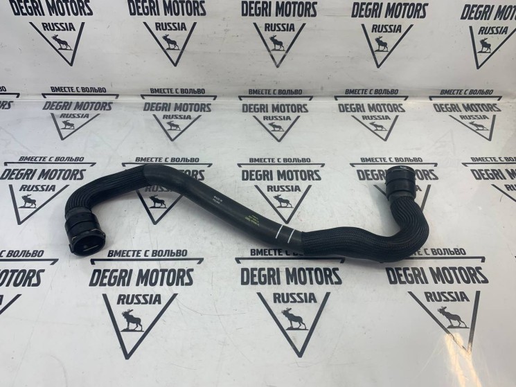 Шланг радиатора охлаждения верхний \\ VOLVO Original 30792222 
