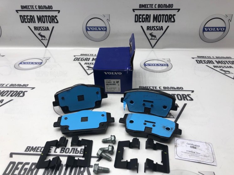 Колодки тормозные передние XC40 17" \\ VOLVO Original 31471407