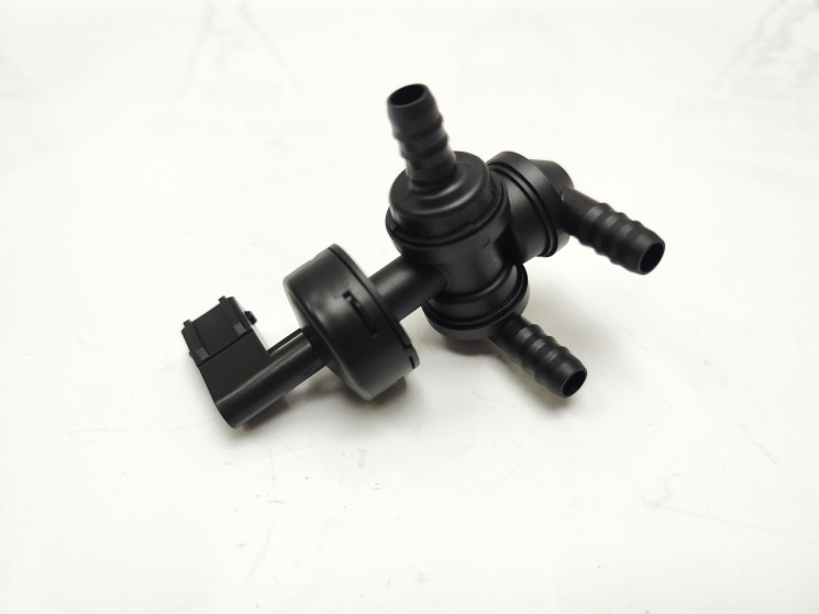 Клапан вакуумного усилителя тормозов Вольво XC90 \\ SW-Parts SW31400608