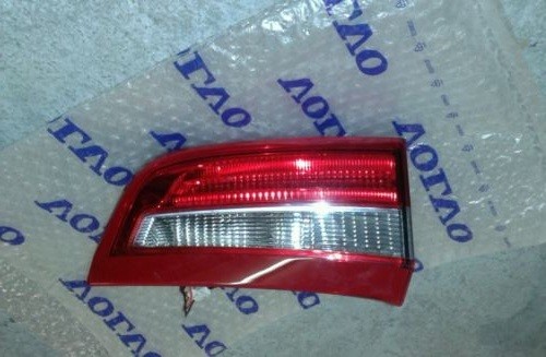 Фонарь задний внутренний правый Вольво S60 II \\ VOLVO original 30796272