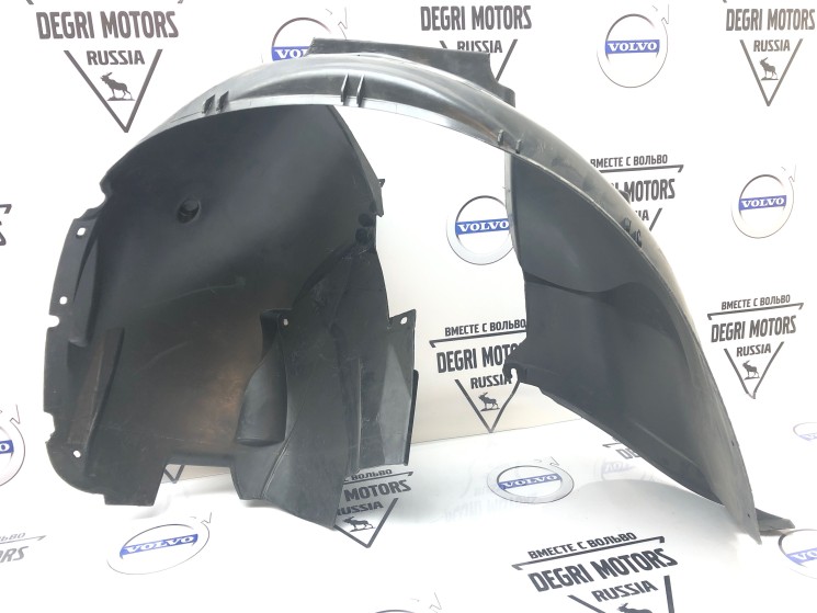 Подкрылок переднего левого колеса  Вольво S60, V70 II \\ VOLVO (Original) 30655665