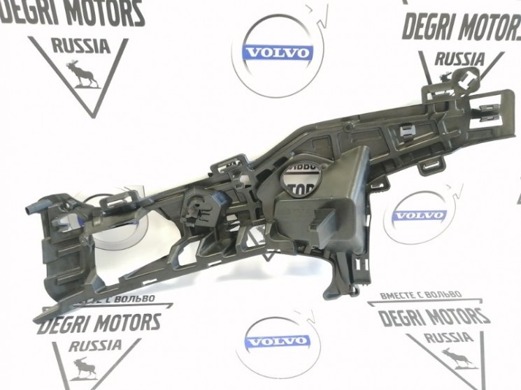 Кронштейн бампера передний правый VOLVO S90, V90 \\ 2017-2022 \\ VOLVO Original 31383238