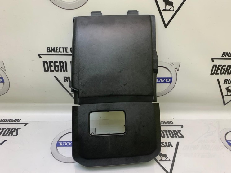 Крышка блока аккумулятора \\ VOLVO Original 31301483