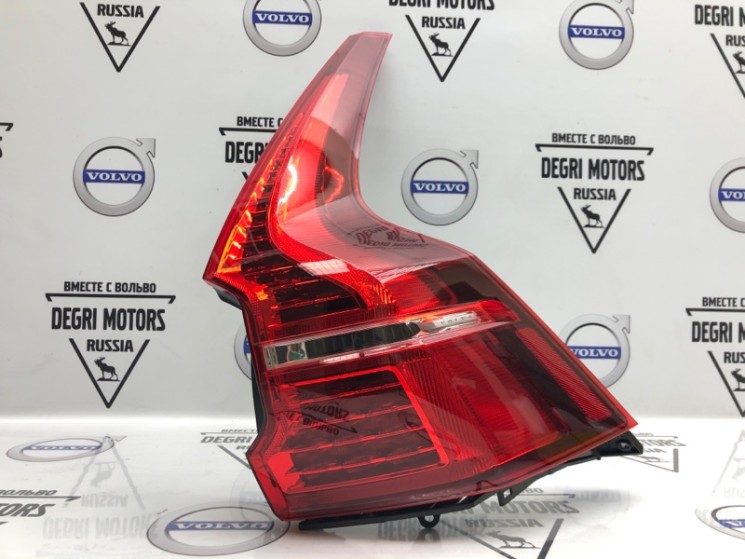 Фонарь задний правый Volvo Xc60 II \\ VOLVO Original 31689337