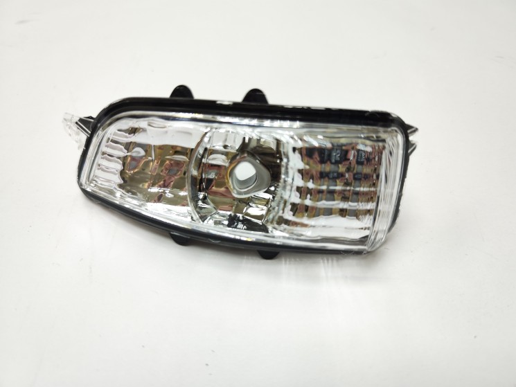 Указатель поворота левый в зеркало Volvo S40 II, S60, S80 II, V40CC \\ c 2007 года \\ SW-Parts SW31111090