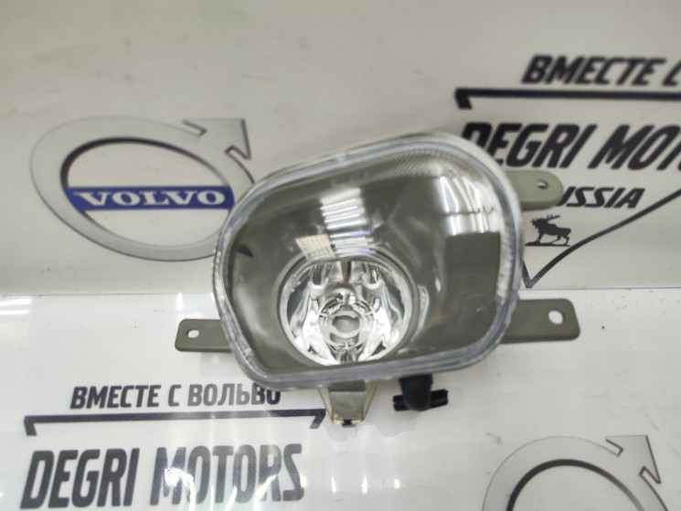 Противотуманная фара правая \\ VOLVO XC 90 \\ ZKW SW31111183