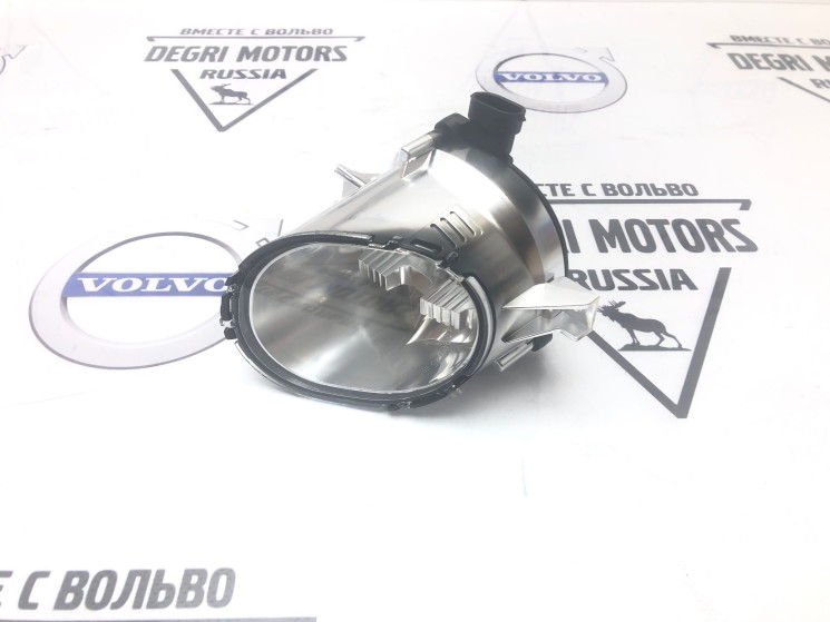 Фара дневного света правая Volvo XC70 II 2014- \\ VOLVO Original 31383205