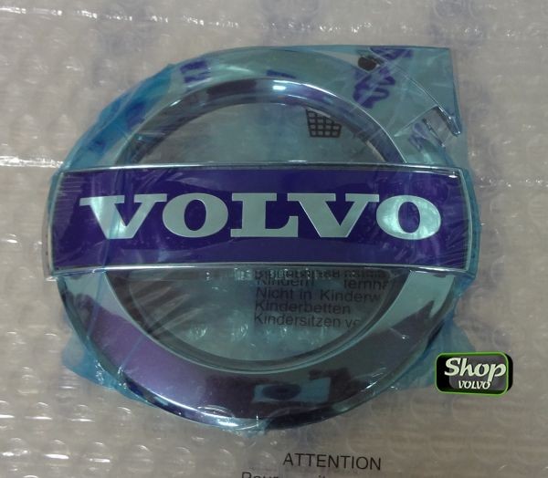 Эмблема решетки радиатора Вольво XC60 \\ VOLVO (Original)