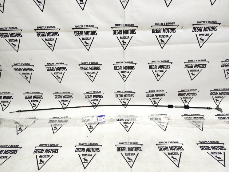 Трос стояночного тормоза центральный Volvo XC90 (-2014) \\ VOLVO Original 30793827 