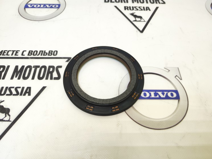 Сальник К/В задний VOLVO S60 II, XC60, XC70 II, S80 II \\ VOLVO Original 31330091