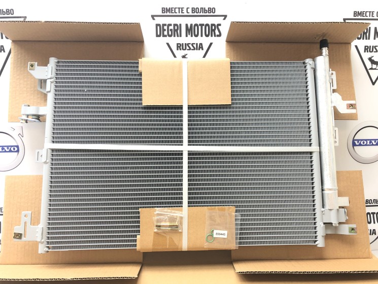 Радиатор кондиционера VOLVO XC90 I (05-) 2.5 T \\ NISSENS 940830