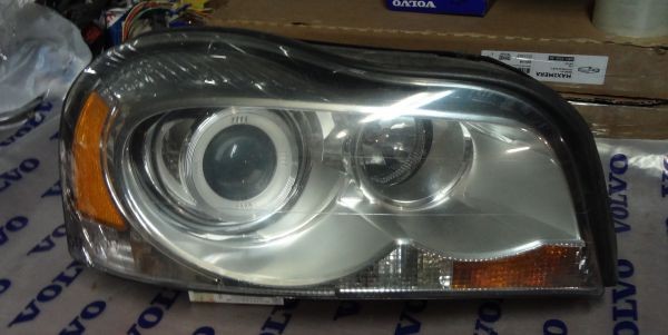 Фара правая в сборе адаптивная Б/У для Вольво ХС90 \\ 2007-2013 \\ VOLVO (Original) 31111846BU