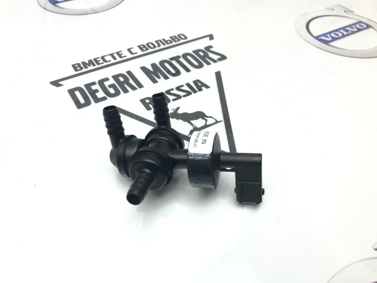 Клапан вакуумного усилителя тормозов Вольво XC90 \\ VOLVO Original 31400608