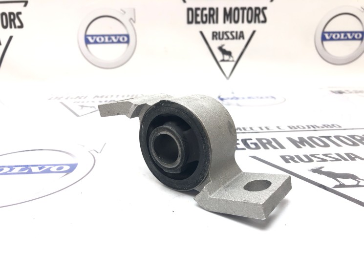 Кронштейн сайлентблока верхнего рычага задней подвески VOLVO XC90 \\ PRO PARTS 65437897