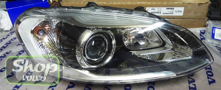 Фара правая Active Xenon VOLVO XC60 (14-) \\ VOLVO Original 31698809