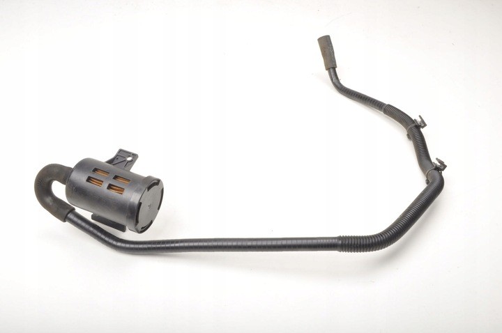 Патрубок топливных паров VOLVO S60 II \\ VOLVO Original 31478376