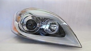 Фара правая Вольво ХС60 \\ адаптивный ксенон \\ VALEO 046891