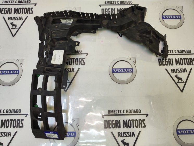 Боковой кронштейн крепления заднего бампера левый Volvo XC90 II \\ VOLVO Original 31663175
