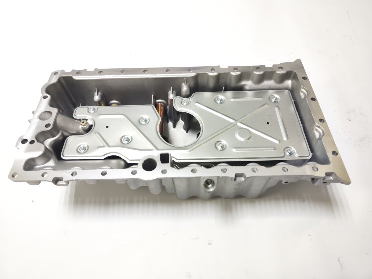 Поддон двигателя без датчика уровня масла \\ VOLVO S40 II, C30, C70, V50 \\ SW PARTS SW30777739