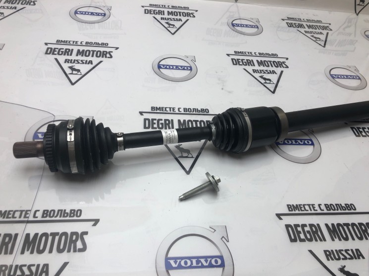 Привод в сборе правый VOLVO S80 \\ 2.4L автомат \\ LOEBRO 305514