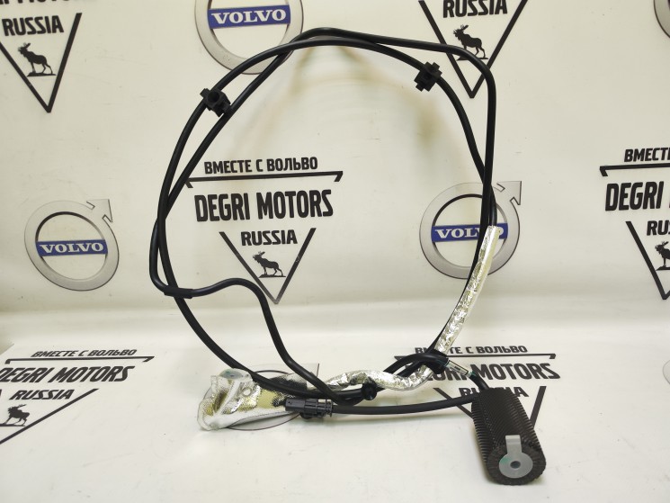 Кабель AdBlue мочевины Volvo XC40 \\ VOLVO Original 32144018
