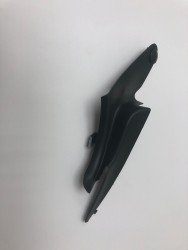 Окончание молдинга крыши правого переднее \\ VOLVO Original 8663896 