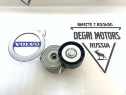 Натяжитель приводного ремня \\ Land Rover LR003651